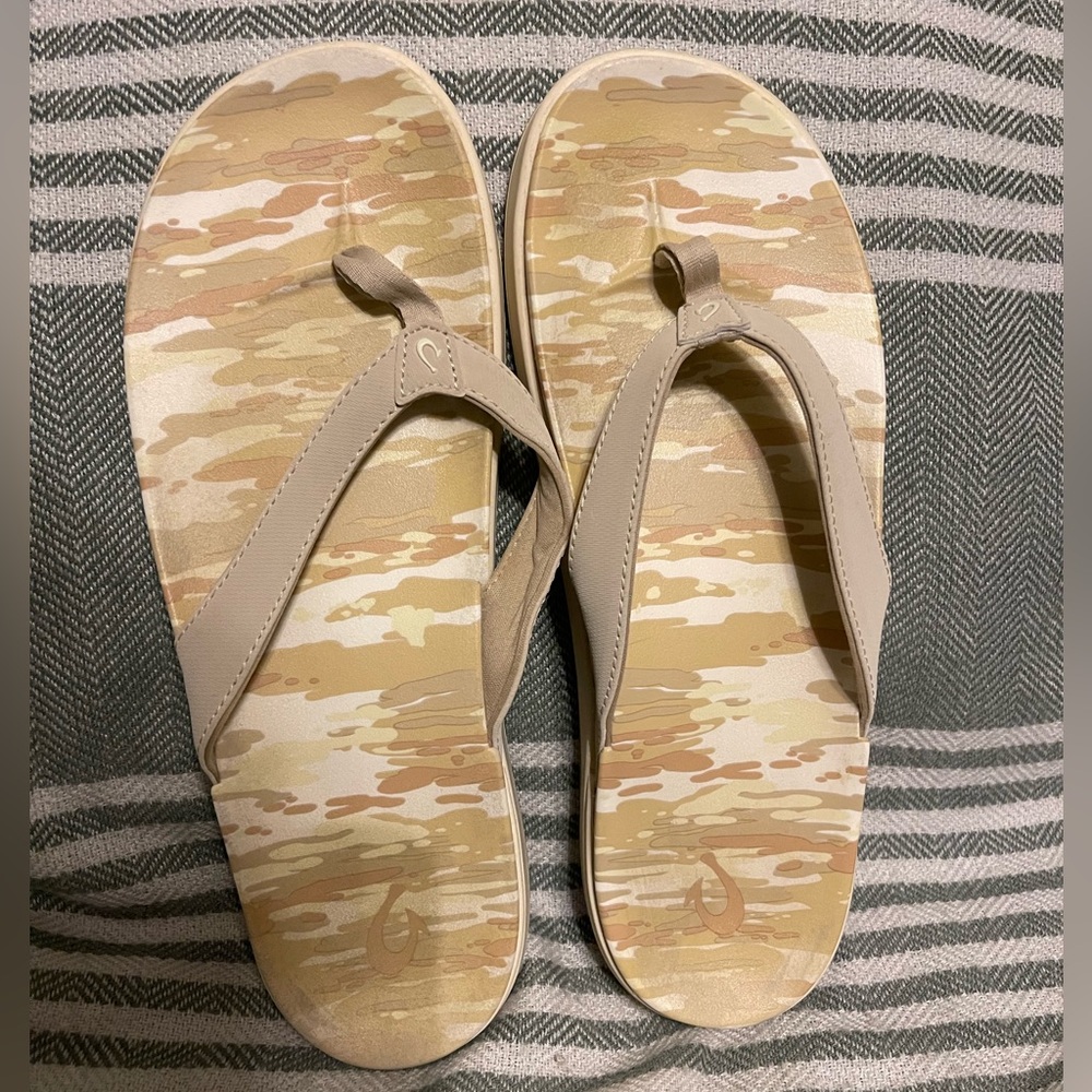 OluKai Tan Camo Print Flip Flop Sandals